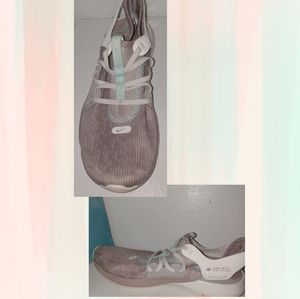 Womens NIKE Natural Motion Offset